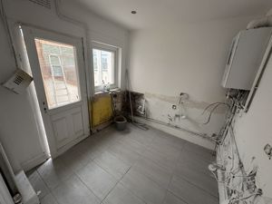 Photo 18- click for photo gallery